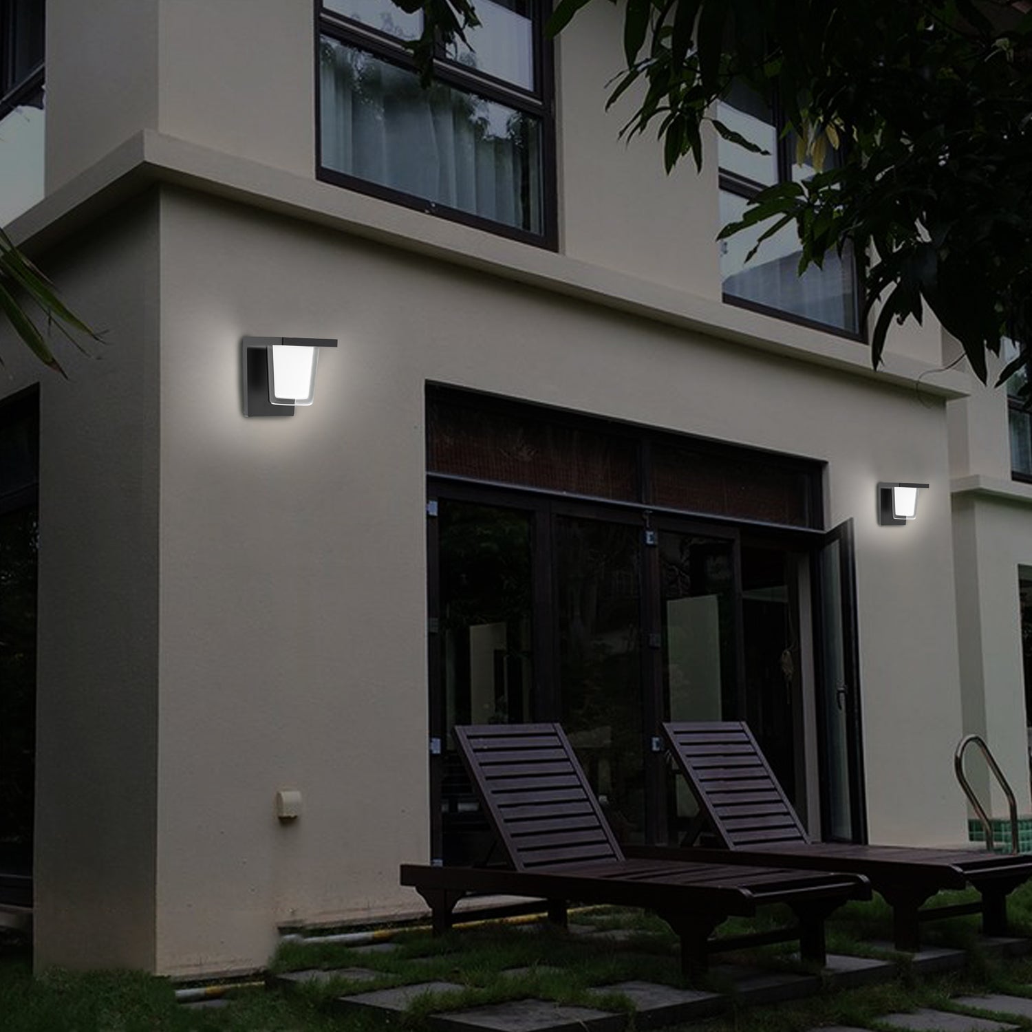 Outdoor wall light without PIR